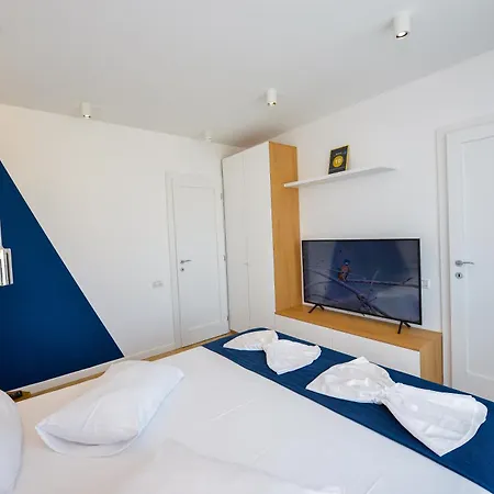 Downtown By Grand Apartment Bucharest