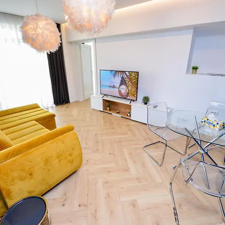 One By One - Downtown Apartman Bukarest